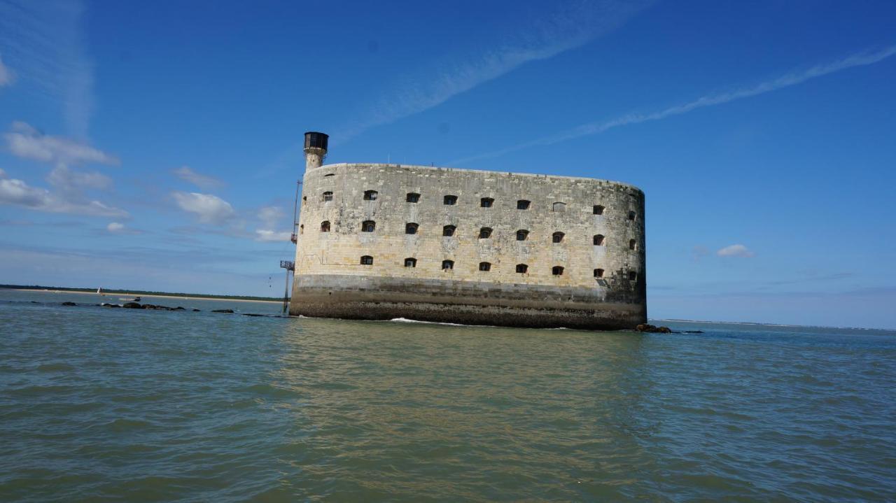 La Rochelle Sur L'Eau Hotel Buitenkant foto
